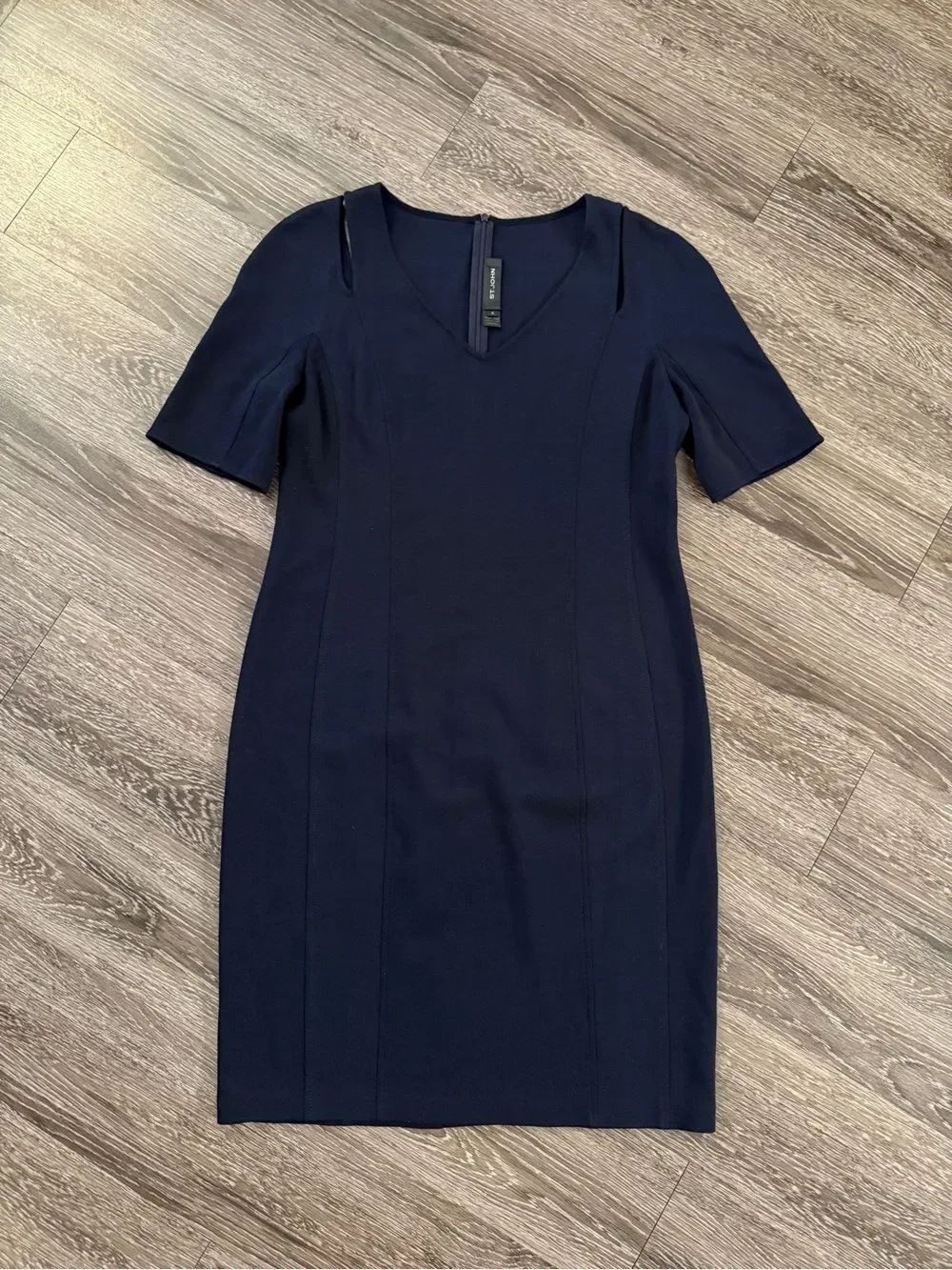 St. John Navy Shoulder Cut Out Short Sleeve V Neck Dress